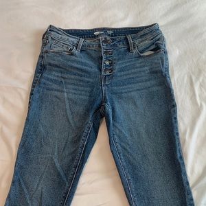 Old Navy Rockstar Super Skinny Mid-rise Ankle Jeans.